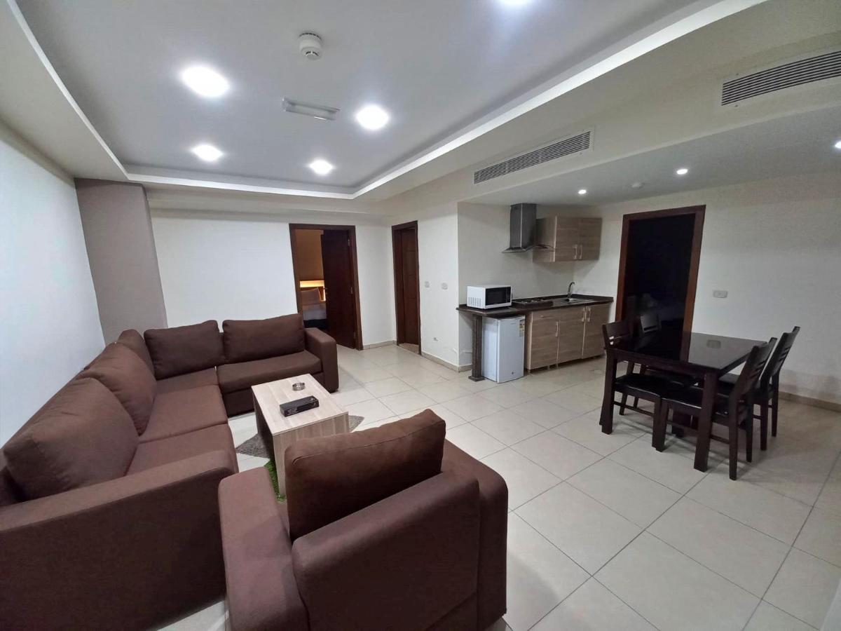 Lujain Hotel فندق النور واللجين Амман Экстерьер фото