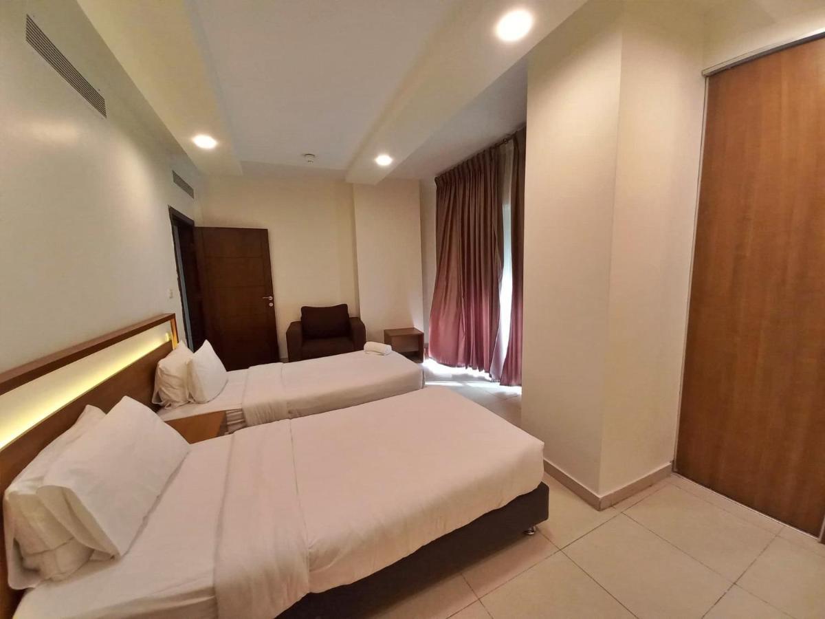 Lujain Hotel فندق النور واللجين Амман Экстерьер фото