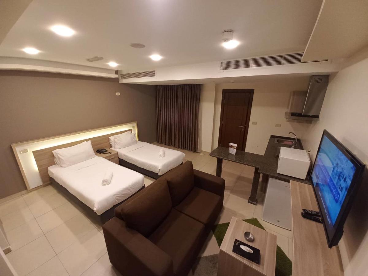 Lujain Hotel فندق النور واللجين Амман Экстерьер фото