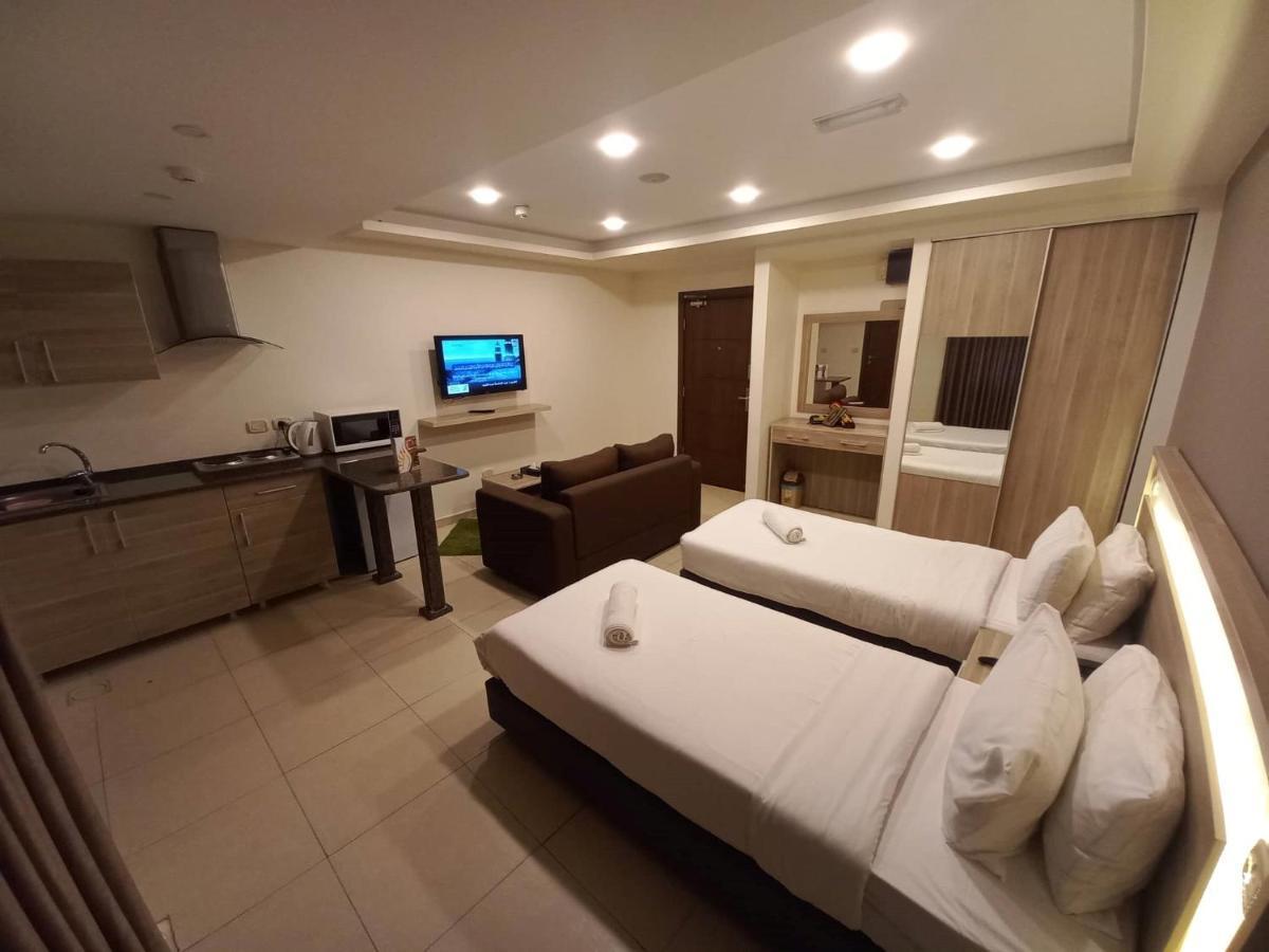 Lujain Hotel فندق النور واللجين Амман Экстерьер фото