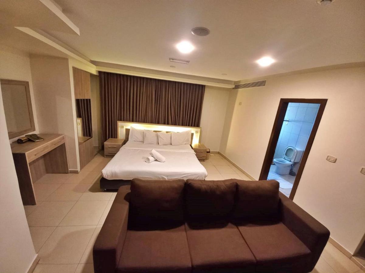 Lujain Hotel فندق النور واللجين Амман Экстерьер фото