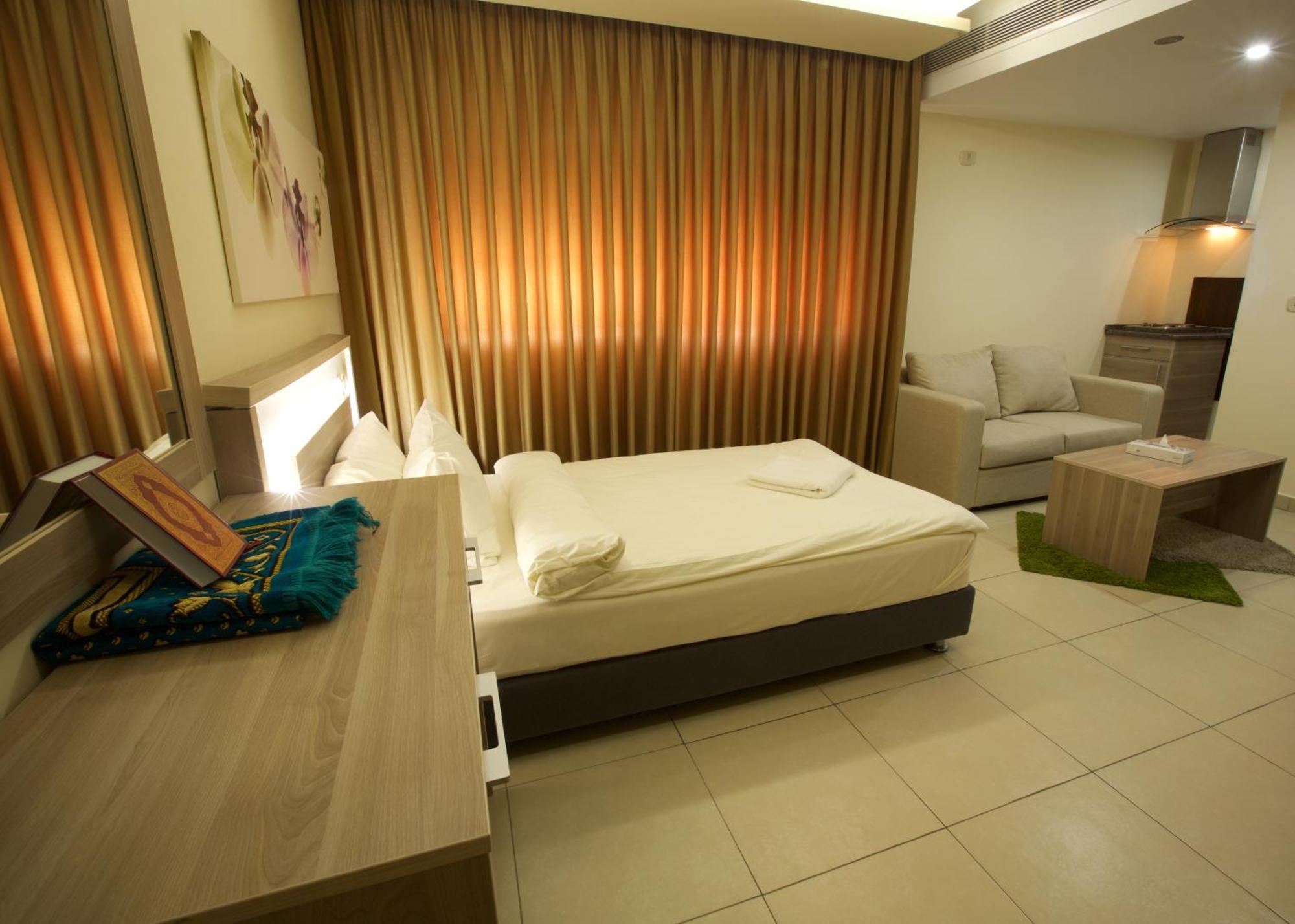 Lujain Hotel فندق النور واللجين Амман Экстерьер фото