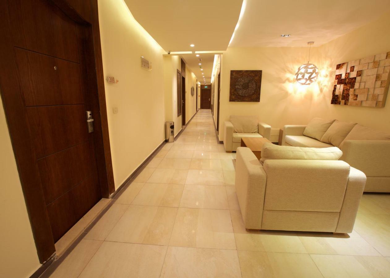 Lujain Hotel فندق النور واللجين Амман Экстерьер фото
